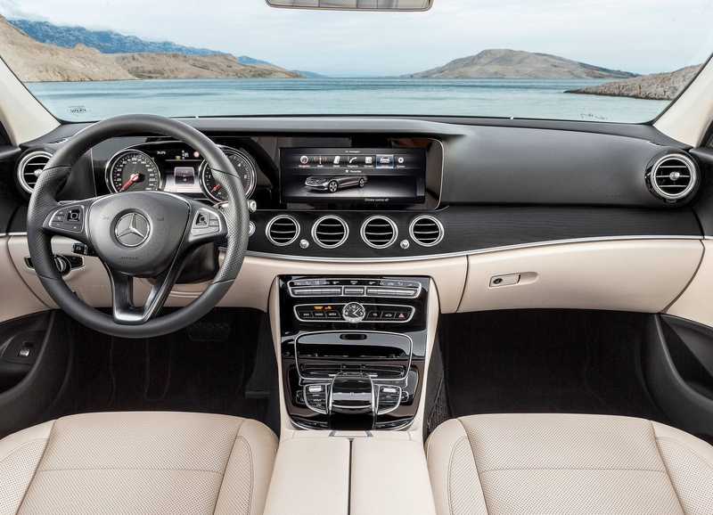 Illustration for article titled 2017 Mercedes-Benz E300: Mercedes Made An E-Class Better Than An S-Class